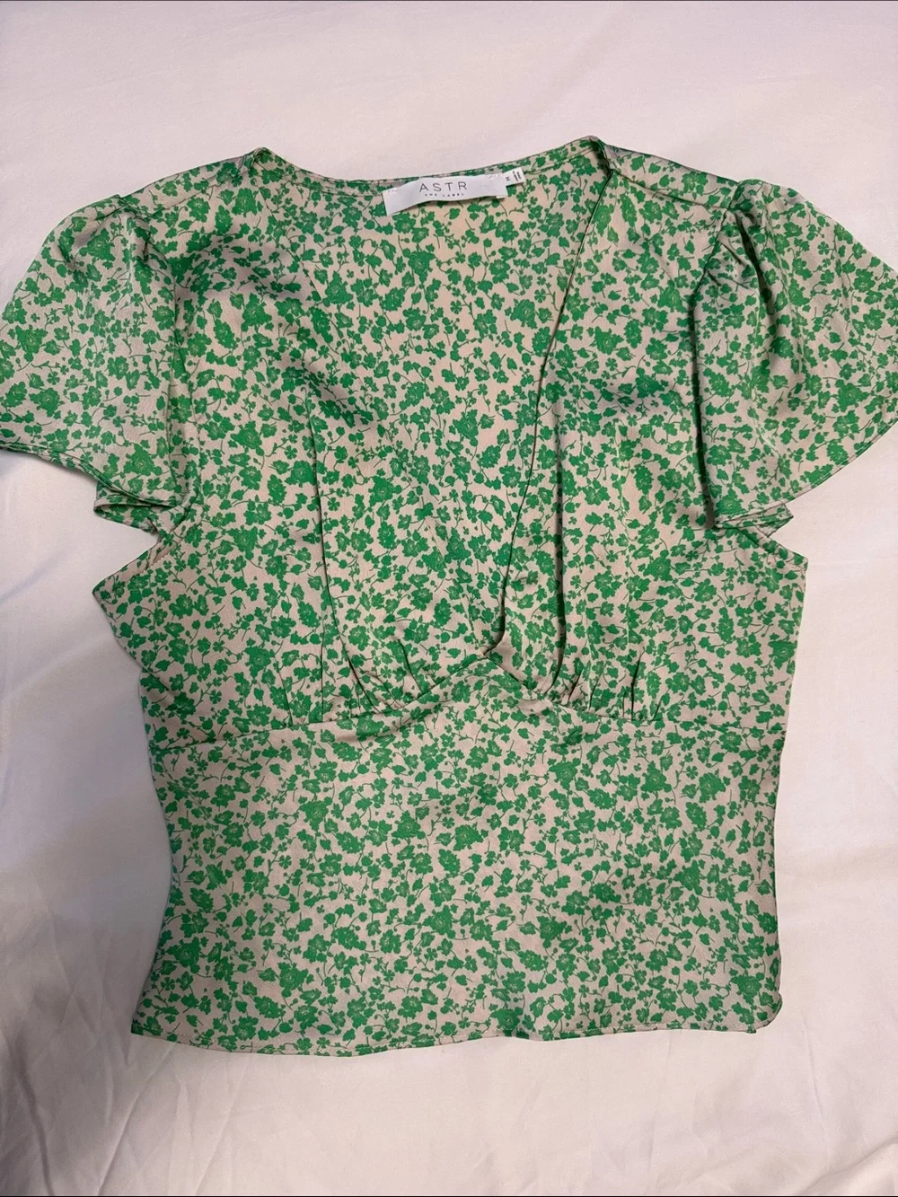 ASTR the Label Floral Flutter Sleeve Blouse
